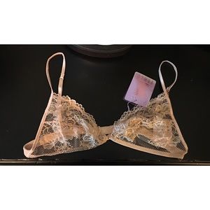 SAVAGE X FENTY Triangle Lace Bralette